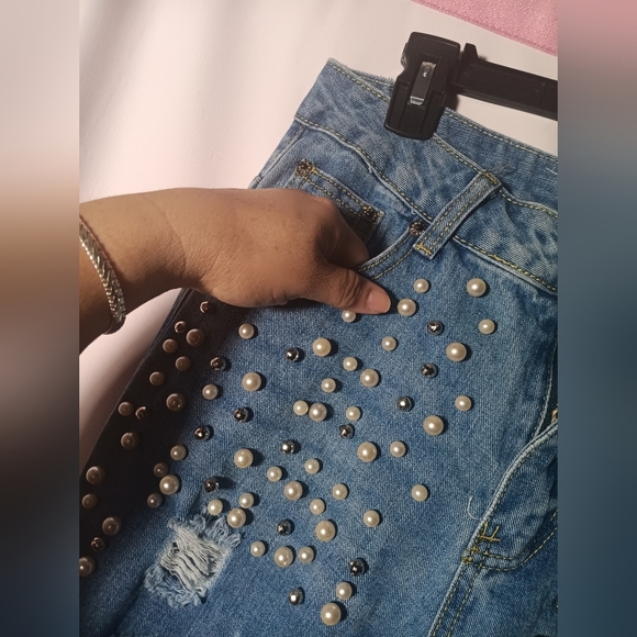 Women's Distressed Blue Jeans with Studded Detail - Picture 5 of 8